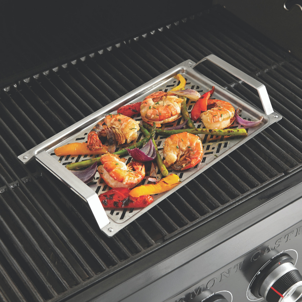 Gas grill pan outlet
